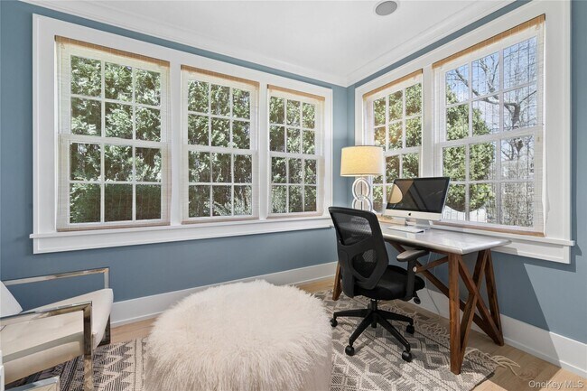 Building Photo - 60 Old Town Crossing