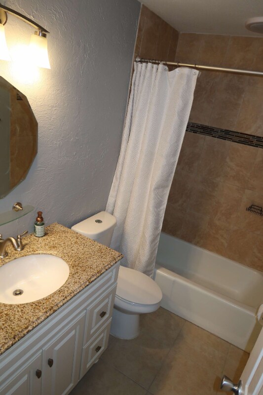 Building Photo - 6408 1st Ave E