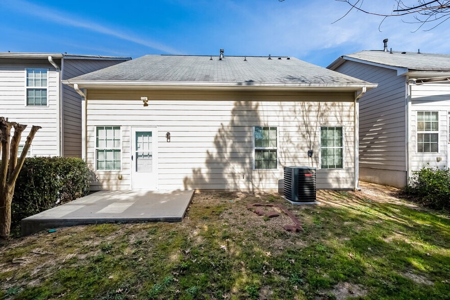 Building Photo - 2014 Appaloosa Way