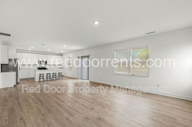 Building Photo - 2224 Boxwood Dr