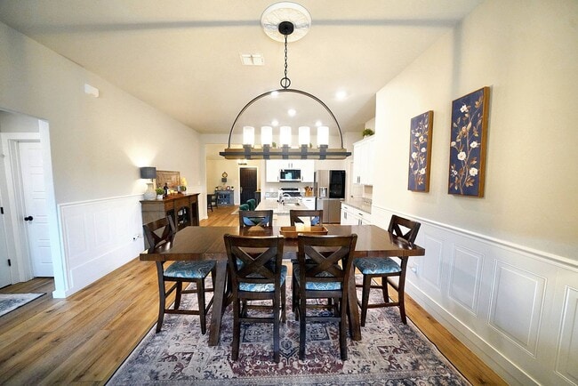 Building Photo - Upgraded Single-Story Home in the Desirable Vista Ridge Subdivision - Realtor Commission: $600