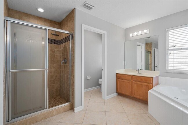 Building Photo - 1555 Harrier Dr