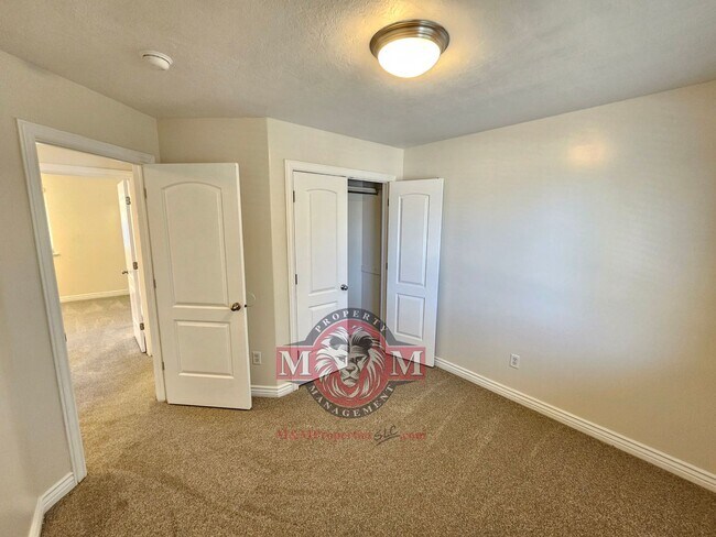 Building Photo - 3 Bed 2 Bath Home in a Herriman