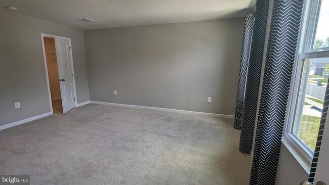 Building Photo - 433 Old Potomac Church Rd