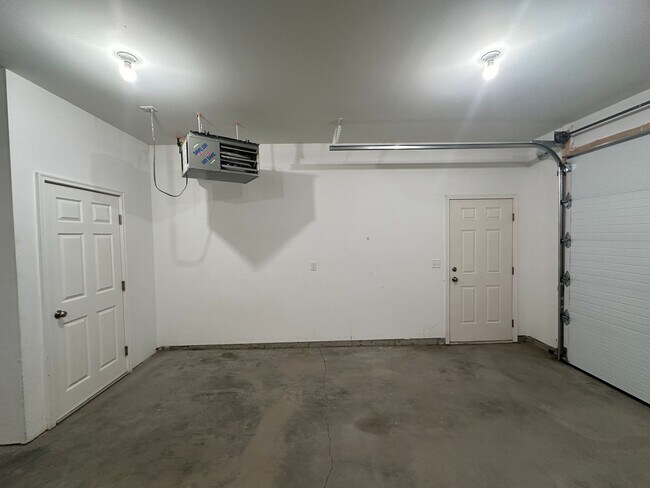 Building Photo - 1551 N Tinitun Cir