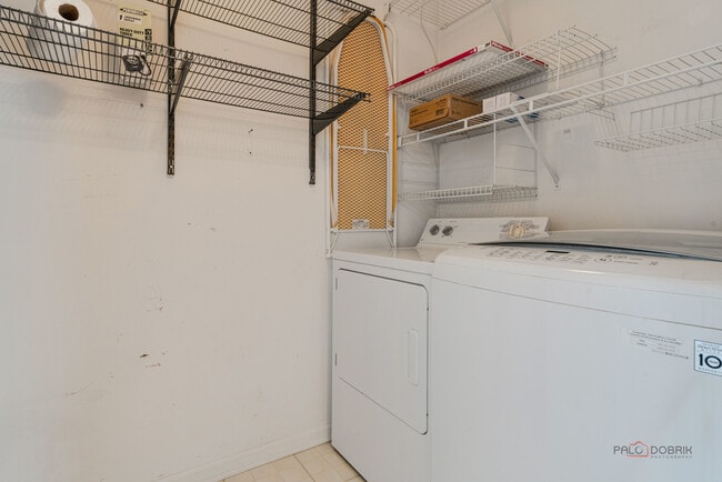 Building Photo - 1719 Sienna Ct