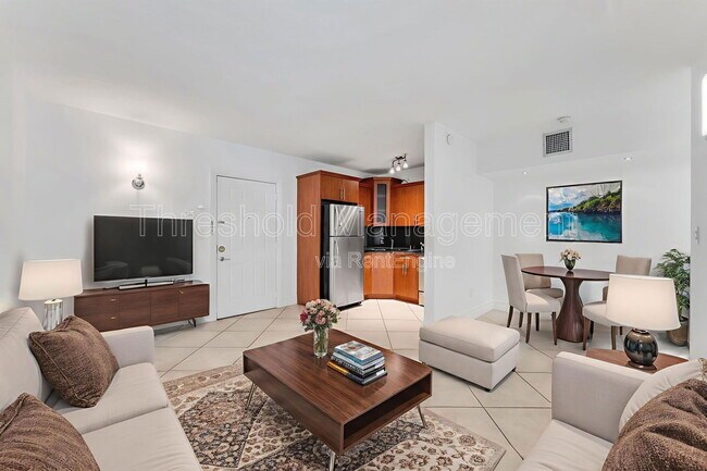 Building Photo - 150 SW 10th St