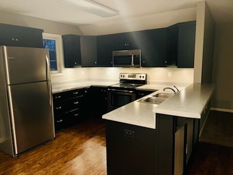 Building Photo - 1 E 10th Ave