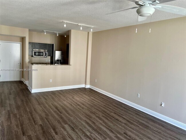 Building Photo - 550 Okeechobee Blvd