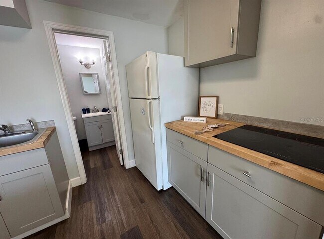 Building Photo - 3901 6th St S