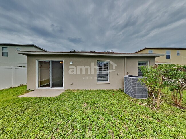 Building Photo - 9742 Simeon Dr