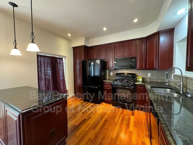 Building Photo - 14004 Madrigal Dr