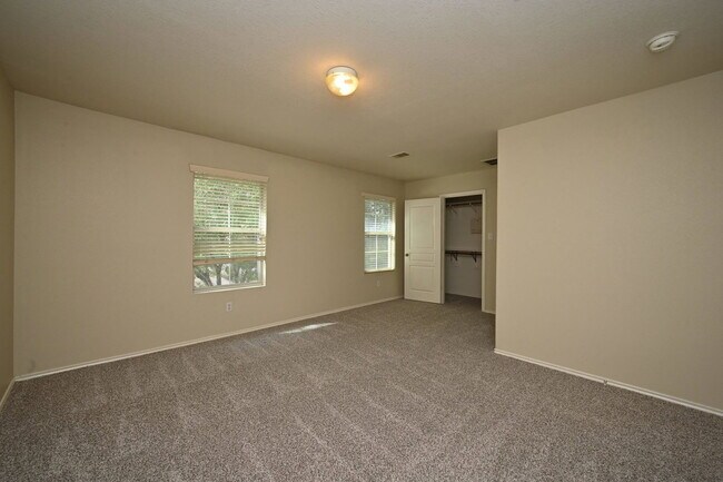 Building Photo - 16806 Mammoth Springs Dr