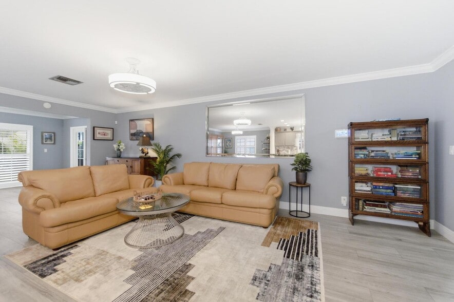 Building Photo - 13126 Via Vesta