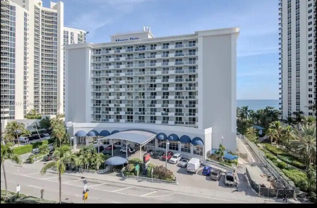 Primary Photo - 19201 Collins Ave