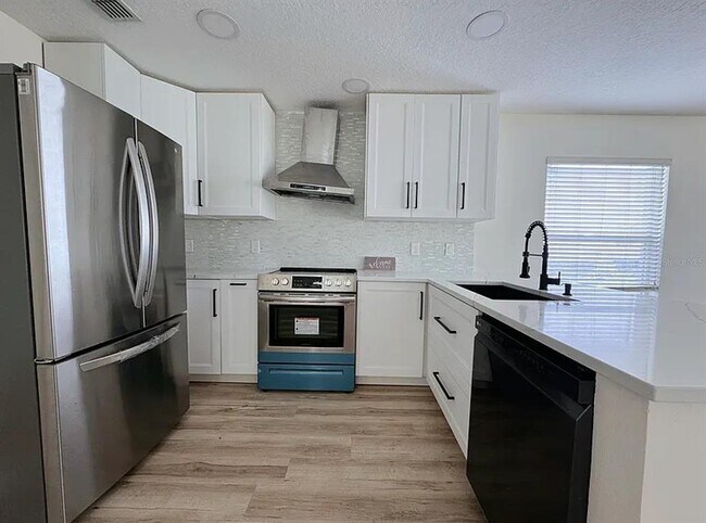 Building Photo - 15345 Harrowgate Way