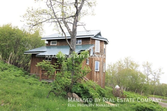 Primary Photo - 35735 Cloverdale Cir