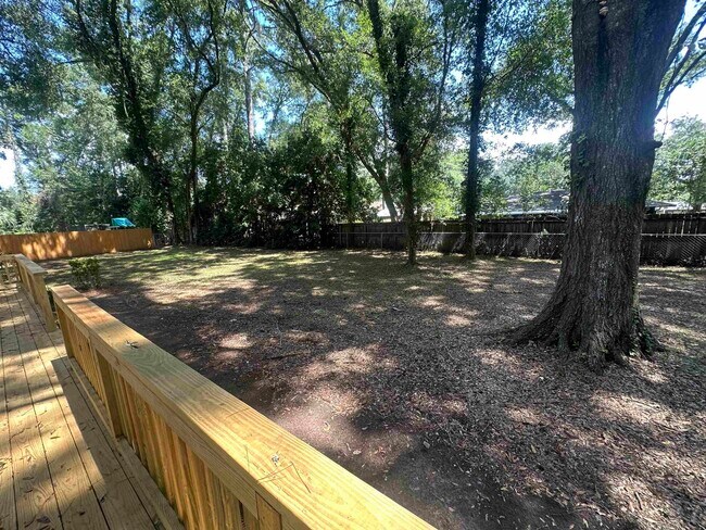 Building Photo - 3016 Giles Pl