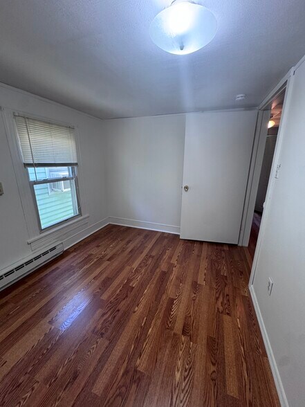 Building Photo - 60 Lanning Ln