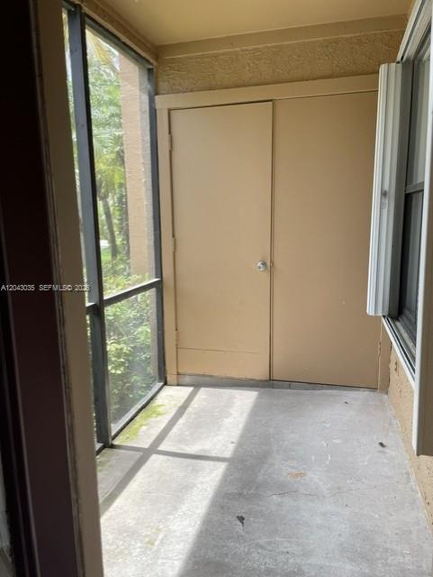 Building Photo - 10500 SW 155th Ct