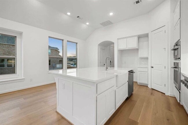 Building Photo - 1116 Addison Ln