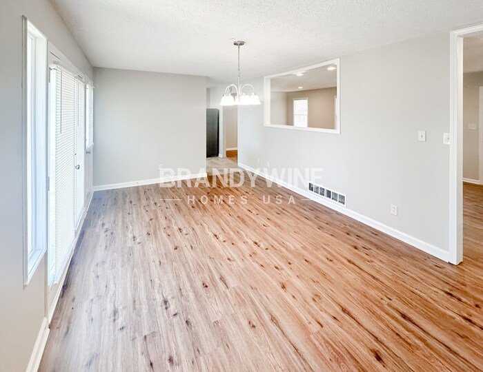 Building Photo - 4060 W Stubbs Rd