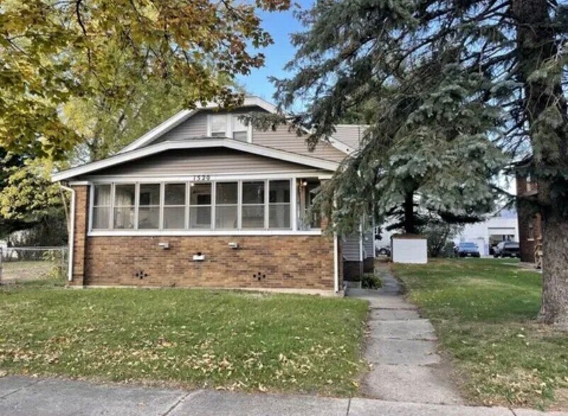 Building Photo - 1520 17th Ave