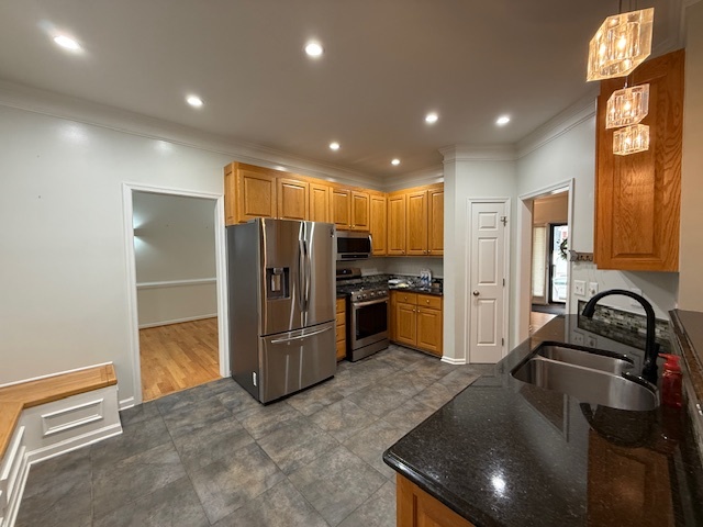 Building Photo - 5 Top Ridge Ct