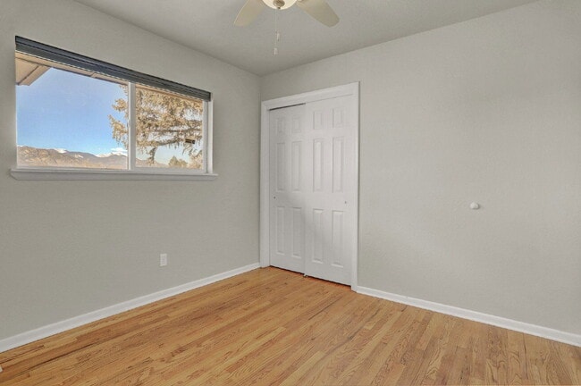 Building Photo - 13 N Dartmouth St