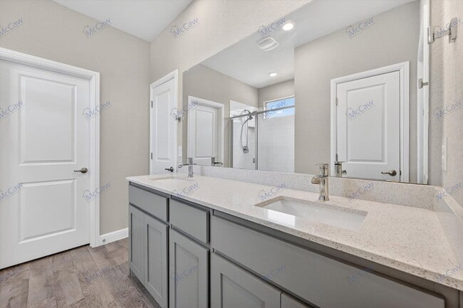 Building Photo - 2521 Dunbarton Dr