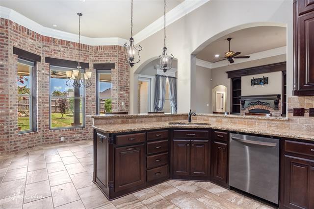Building Photo - 1013 Green Wood Cir