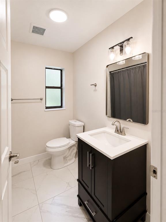 Building Photo - 612 Wood Dr