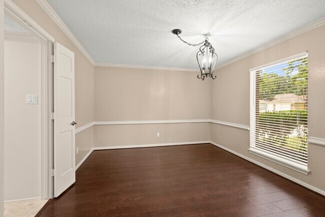 Building Photo - 17627 Macrantha Dr