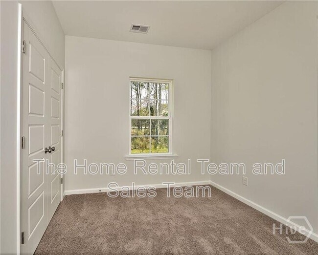 Building Photo - 293 McCrady Dr