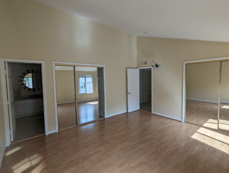 Building Photo - 2812 Camino Capistrano