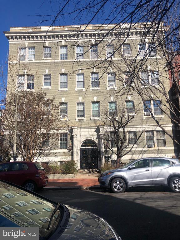 Building Photo - 1833 S St NW