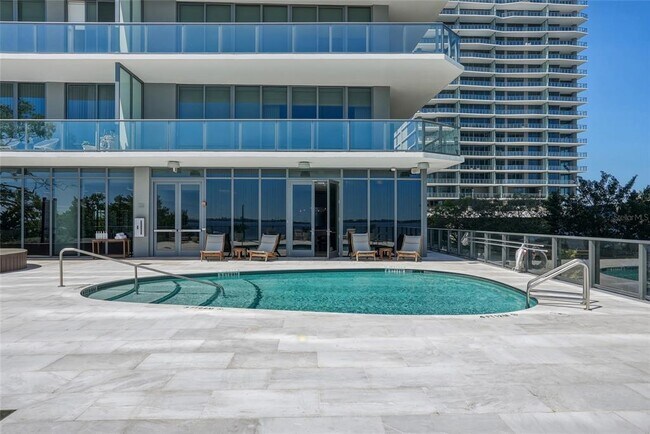 Building Photo - 3101 Bayshore Blvd