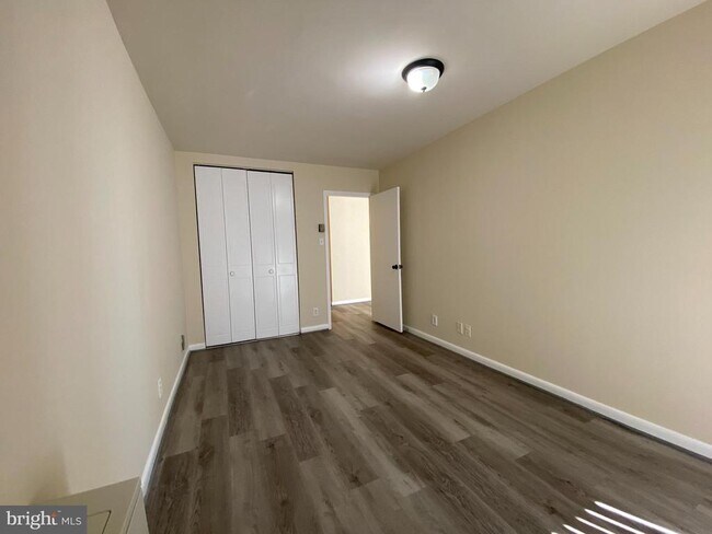 Building Photo - 301 Beauregard St