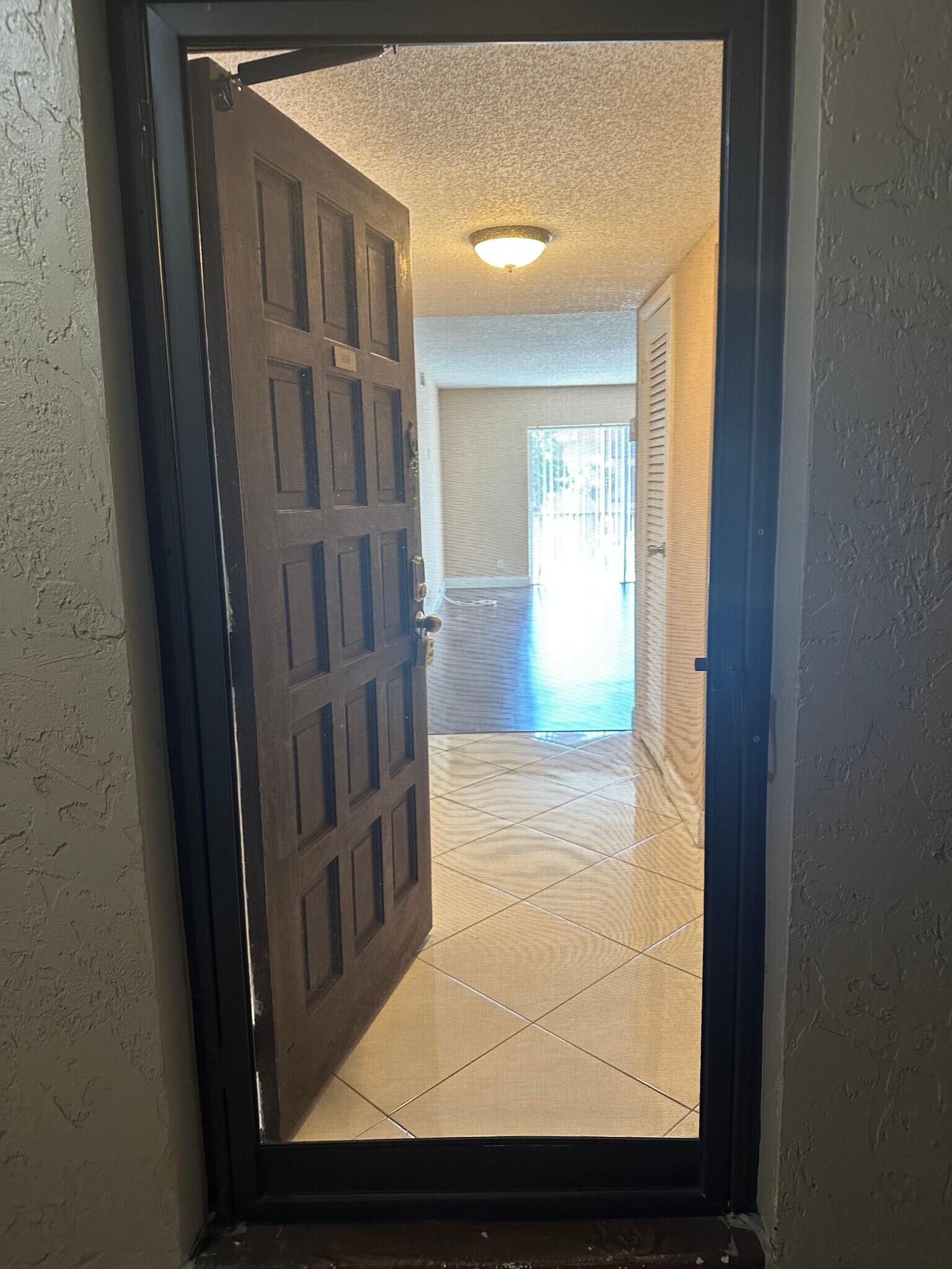 Building Photo - 4158 Inverrary Dr