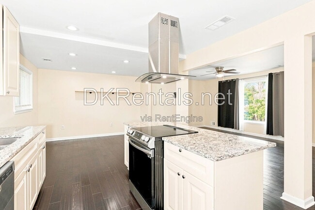 Building Photo - 2494 Glenrock Dr