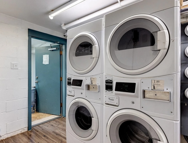 Building Photo - York