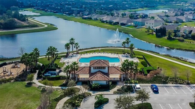 Building Photo - 13316 Palmera Vista Dr