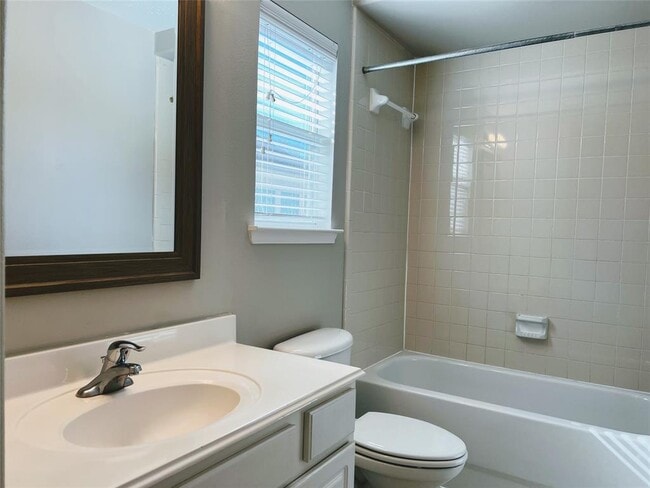 Building Photo - 7415 Hollister Ridge