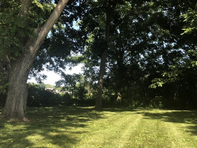 Building Photo - 130 West St