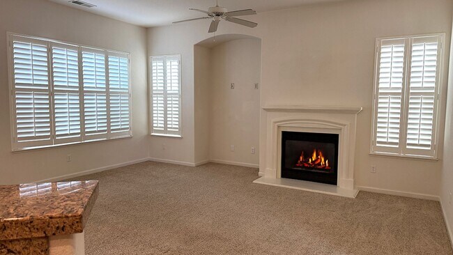 Building Photo - 1635 Murrieta Ct