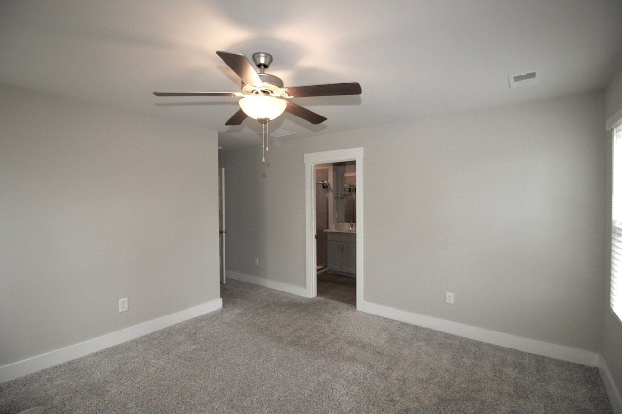Building Photo - 35 Beachley Pl