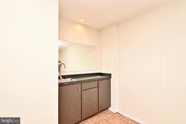 Building Photo - 8991 Omega Ct