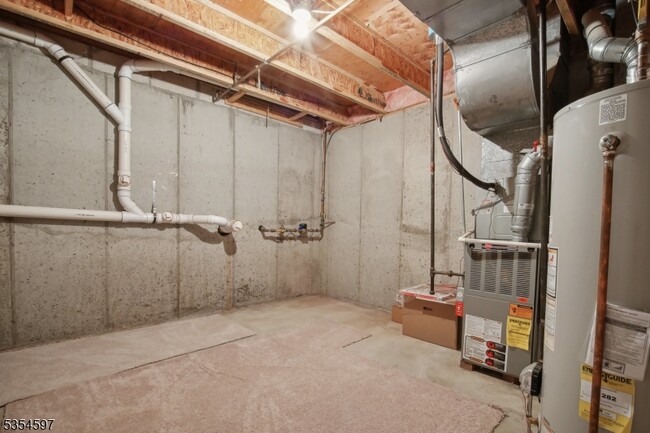 Building Photo - 38 Musket Dr