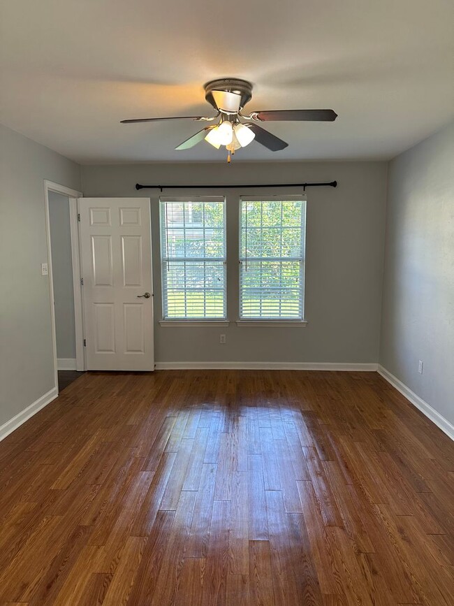 Building Photo - Gorgeous Deerfield Plantation 4 Bed 2.5 Ba...