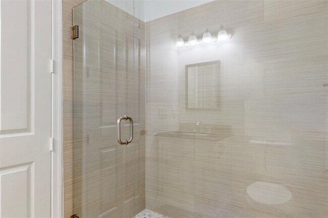 Building Photo - 3906 Monarch Ln